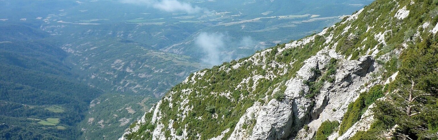 Des de la collada de l'Estany: valls d'OdĂšn i solana del Tossal de Cambrils
