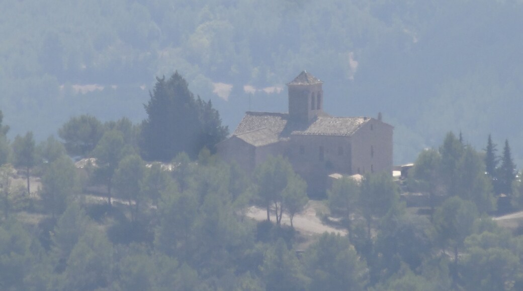 Sant Pere de Castellfollit del Boix. Vist des del Cogulló de Cal Torre (o Cogulló de Can Torra).