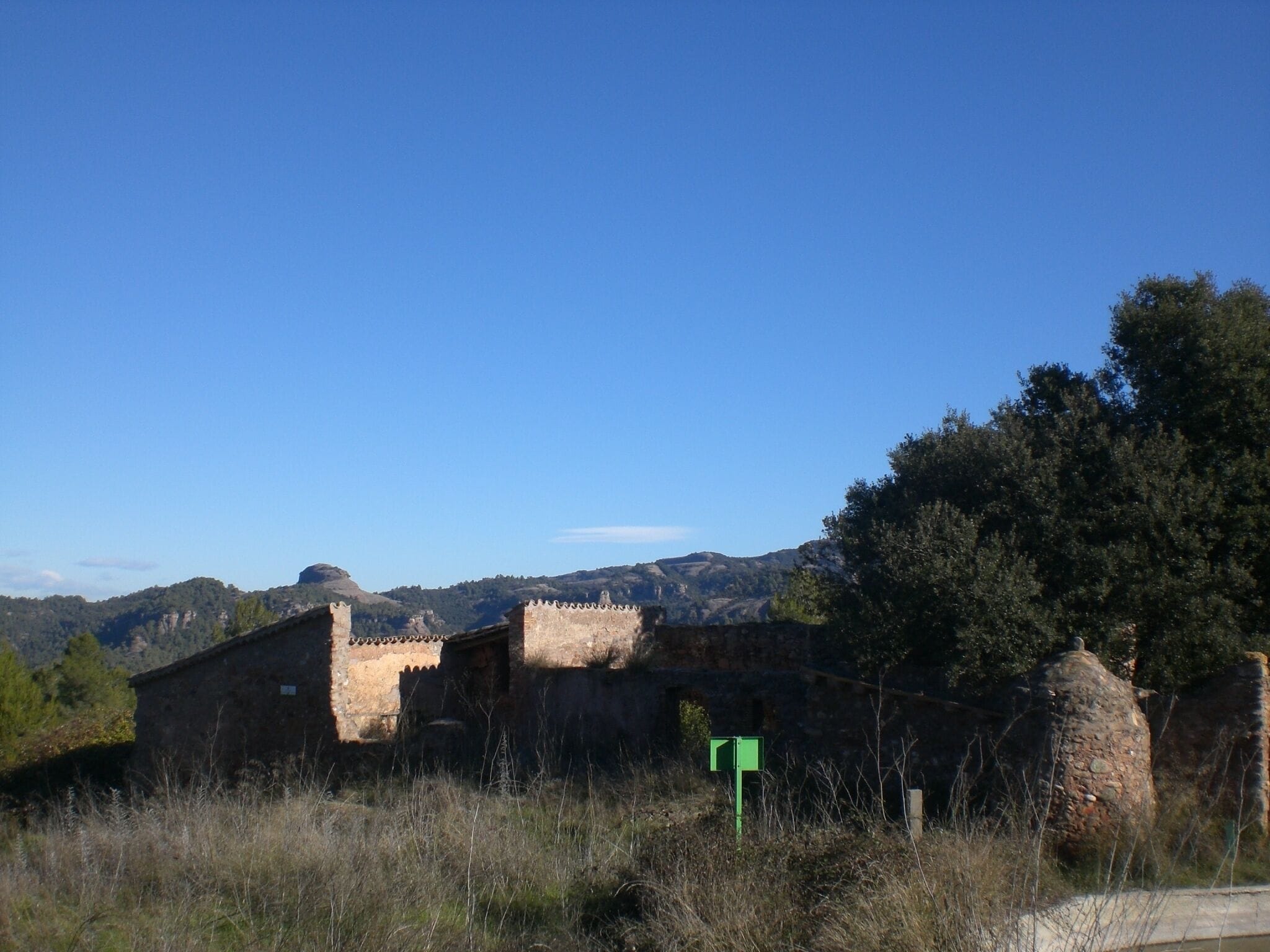 Hostalets del Daví, Parc natural de Sant Llorenç del Munt i l'Obac (desembre 2011)