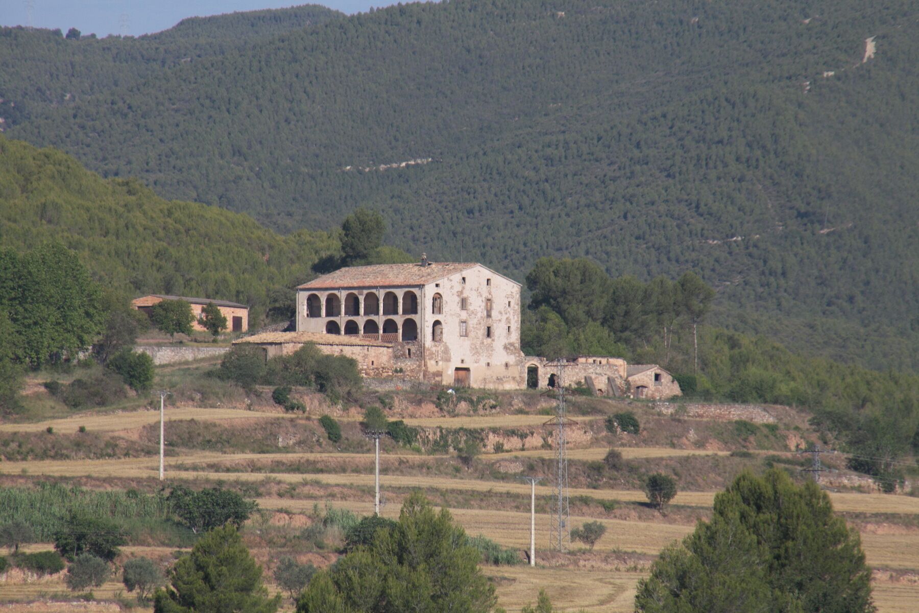 Casa pairal de l'antiga colònia industrial tèxtil d'Antius (Callús, Catalunya)