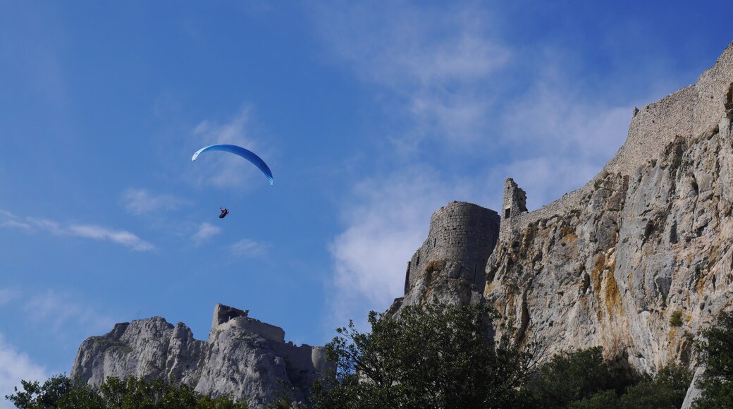 This building is indexed in the Base Mérimée, a database of architectural heritage maintained by the French Ministry of Culture, under the reference PA00102673 .