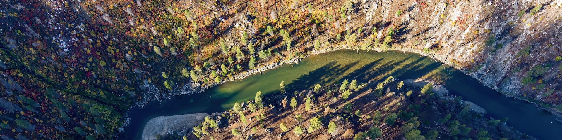 Bend in a river in a deep Idaho canyon