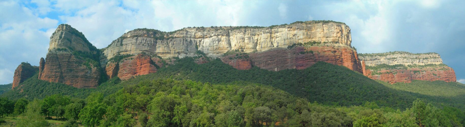 Cingle de Tavertet des del pantà de Sau