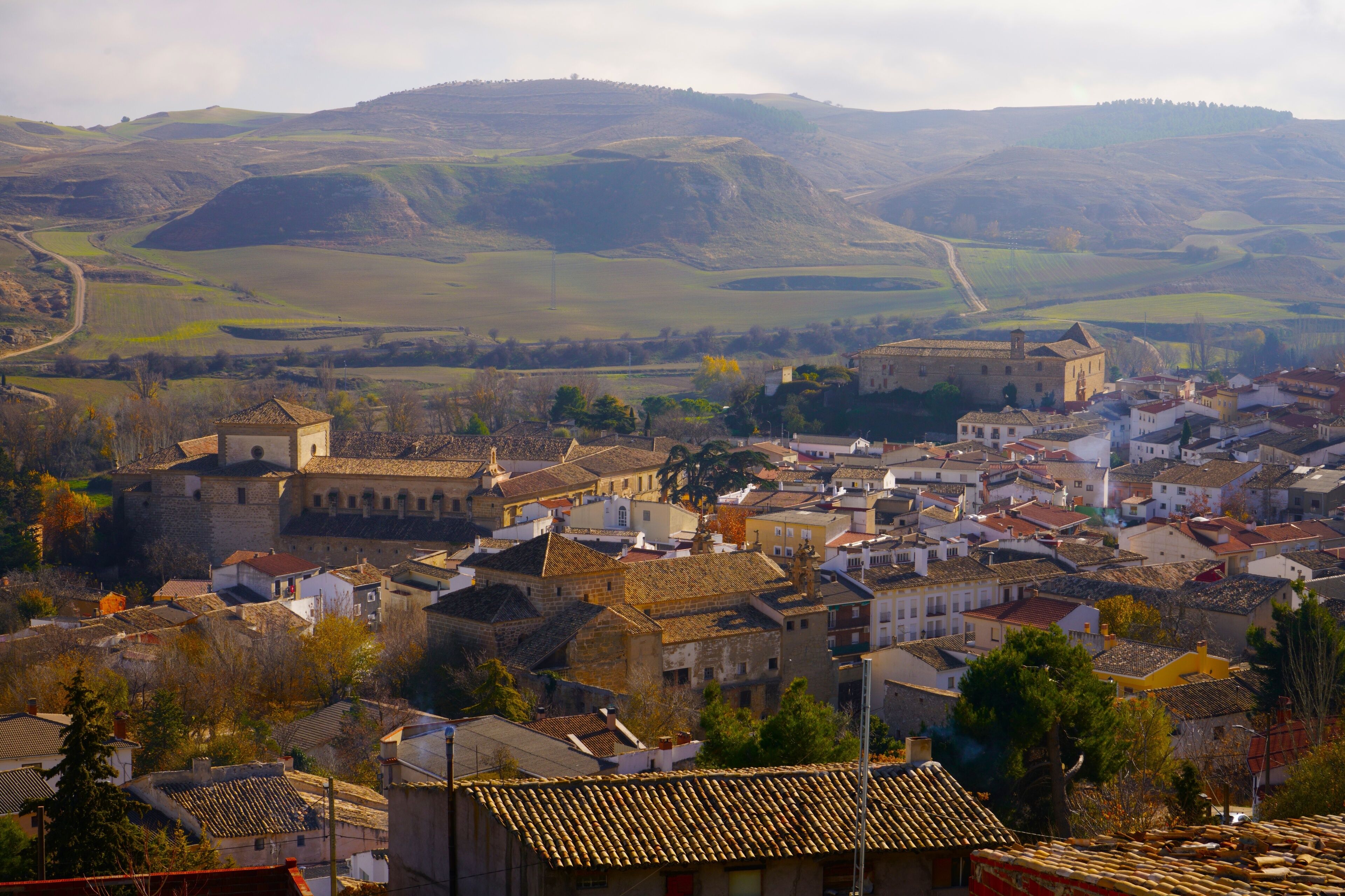 Huete es un municipio y localidad española de la provincia de Cuenca, en la comunidad autónoma de Castilla-La Mancha. Tiene el título de ciudad​ y cuenta con una población de 1708 habitantes.