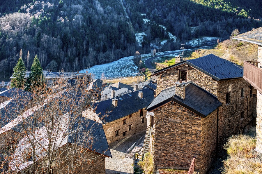 Os de Civís, also called Aós de Civís, is a decentralized municipal entity of the municipality of Valles del Valira, Lleida, Catalonia, Spain
