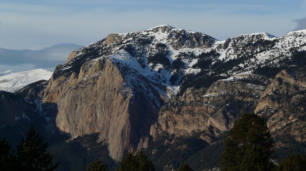 El Cap de la Gallina Pelada des dels Rasos de Peguera.