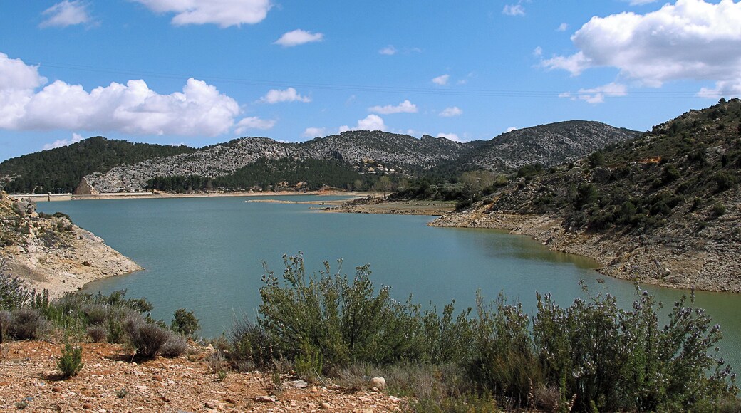 Embalse de Gallipuén, provincia de Teruel, Aragón, España.
