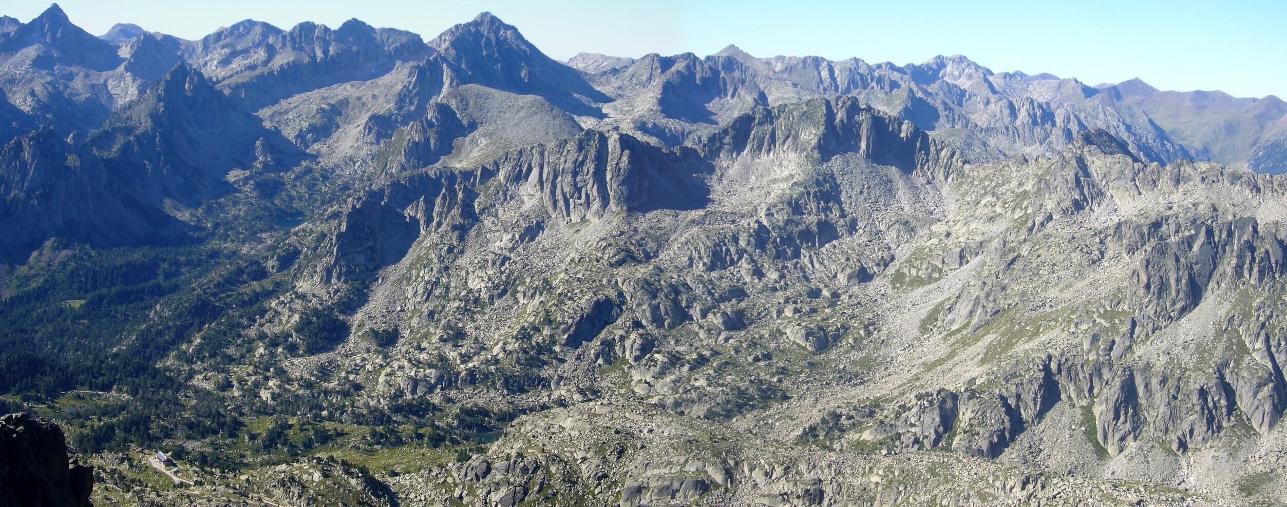 Vall de Subenuix i Coma de Crabes, vistes des del Tuc de Saboredo; Espot, Pallars Sobirà, Catalunya