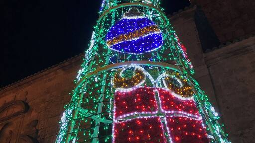 Iniesta well deserve your visit! Monuments and great wine - https://cooperativauci.com. Christmas tree at village! #lifeatexpedia #weloveourmarkets @EMEA