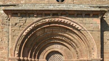 Cubells, la Noguera, Catalonia. Church of St. Mary the Castle. Romanesque door of School of Lleida, thirteenth century.