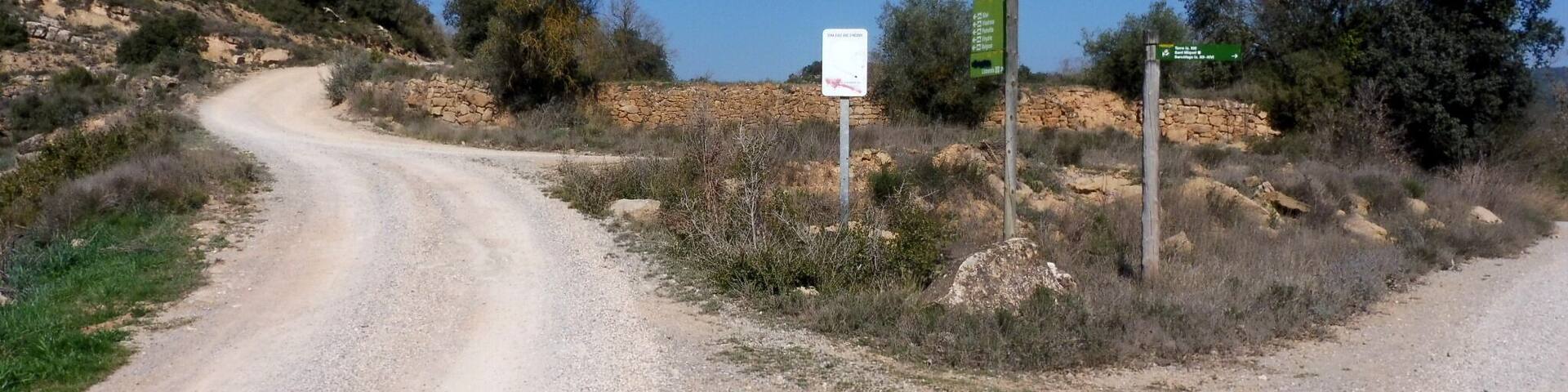 Trencall a l'esquerra que mena a Viladrosa, Viver i Pedrafita (Biosca)