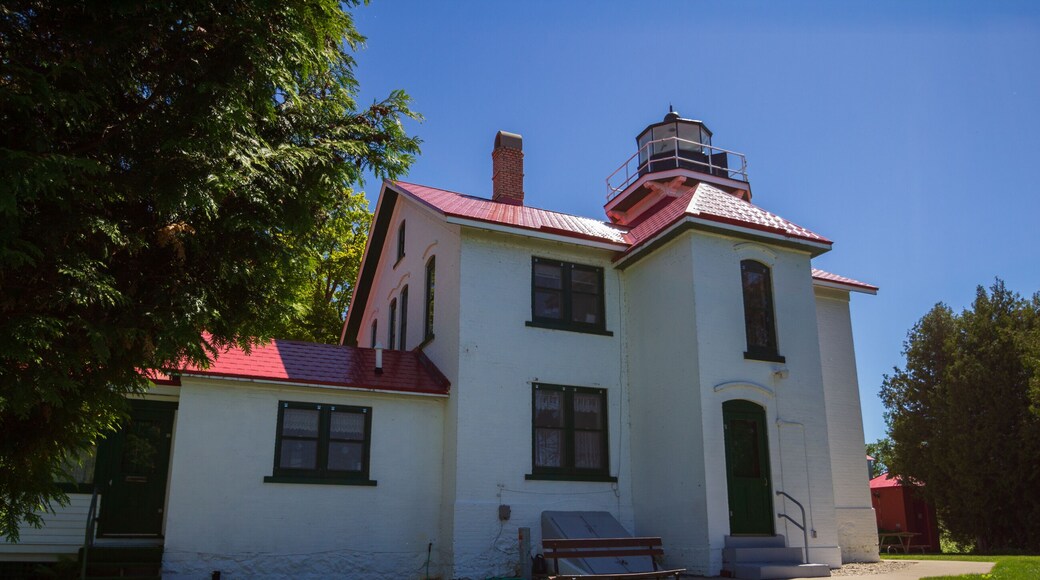 Grand Traverse Lighthouse, Great Lakes