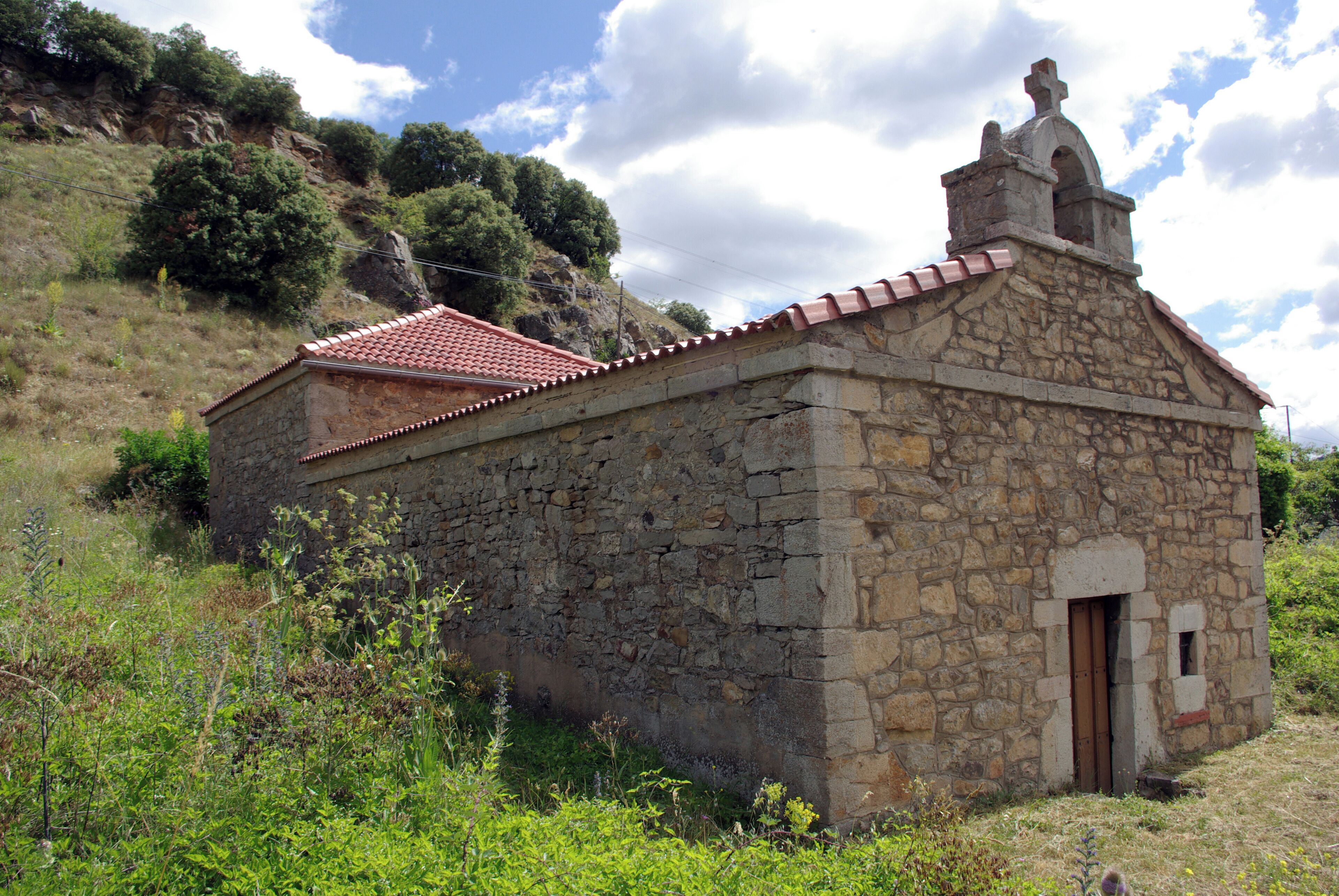 Hermitage in El Millar (La Pola de Gordón, León, Spain)