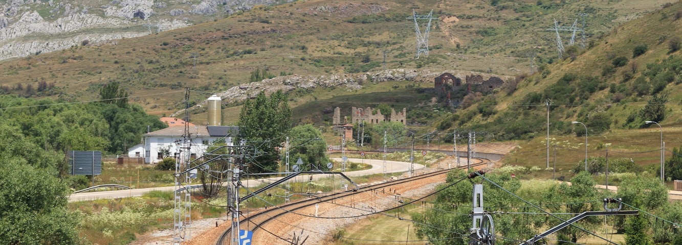 Train tracks in Villamanín de la Tercia, León, Spain.