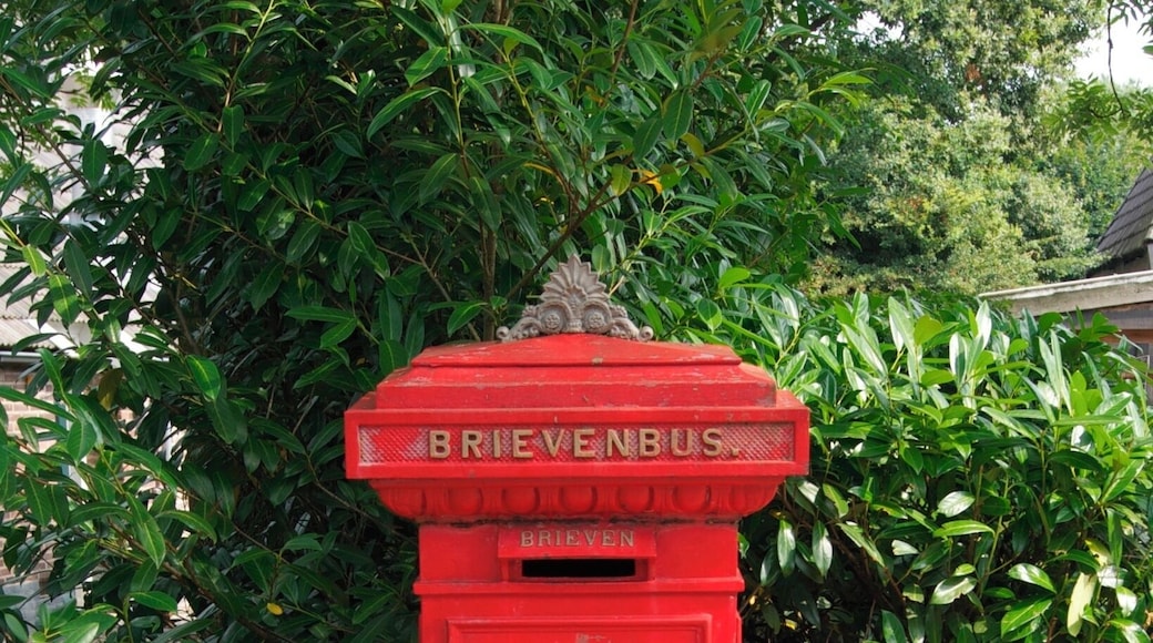 Openluchtmuseum Orvelte,
Oude NL PTT Brievenbus