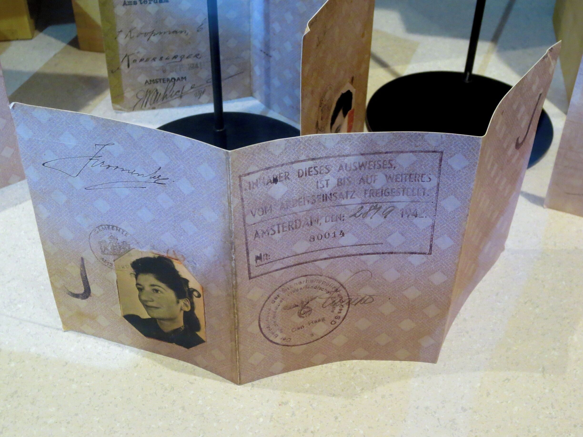 Kamp Westerbork, Persoonsbewijs