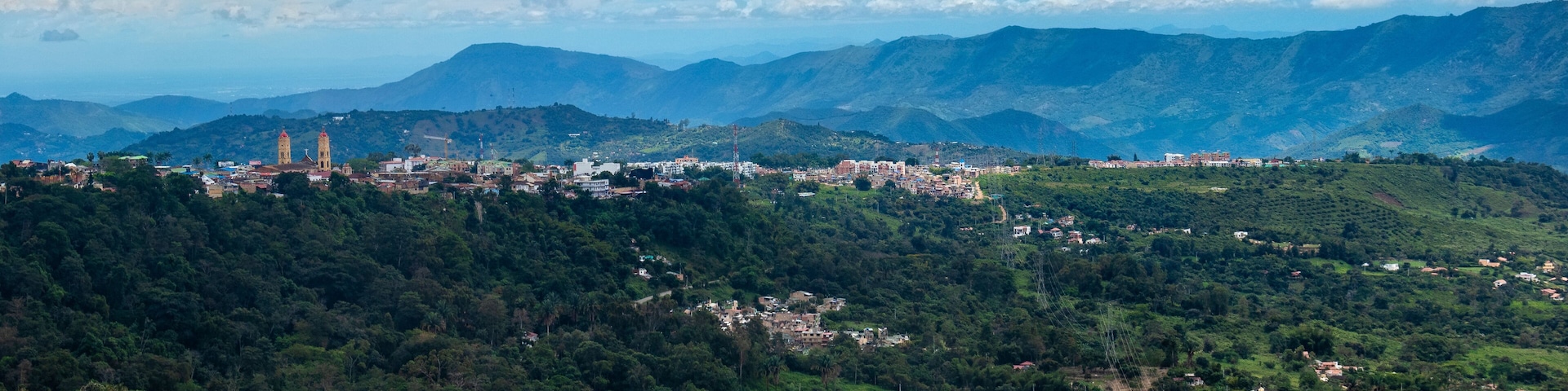 pueblo en Colombia con luz natural