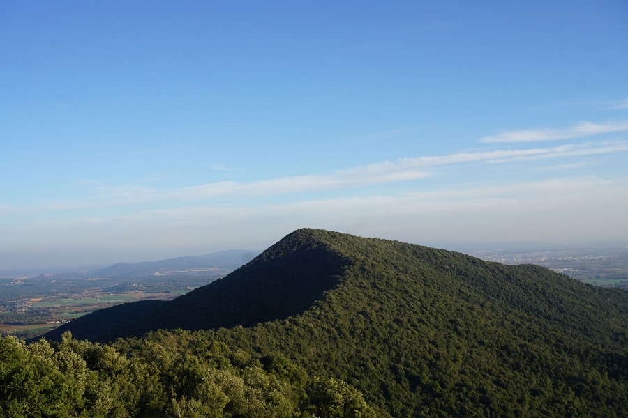 Serra de Boratuna (Muntanya de Velers) vista des del Pic d'en Carrerica