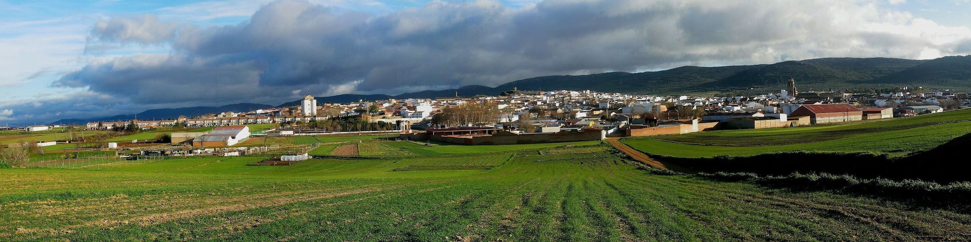 Panoramic view of Almodóvar del Campo from the cemetery road.