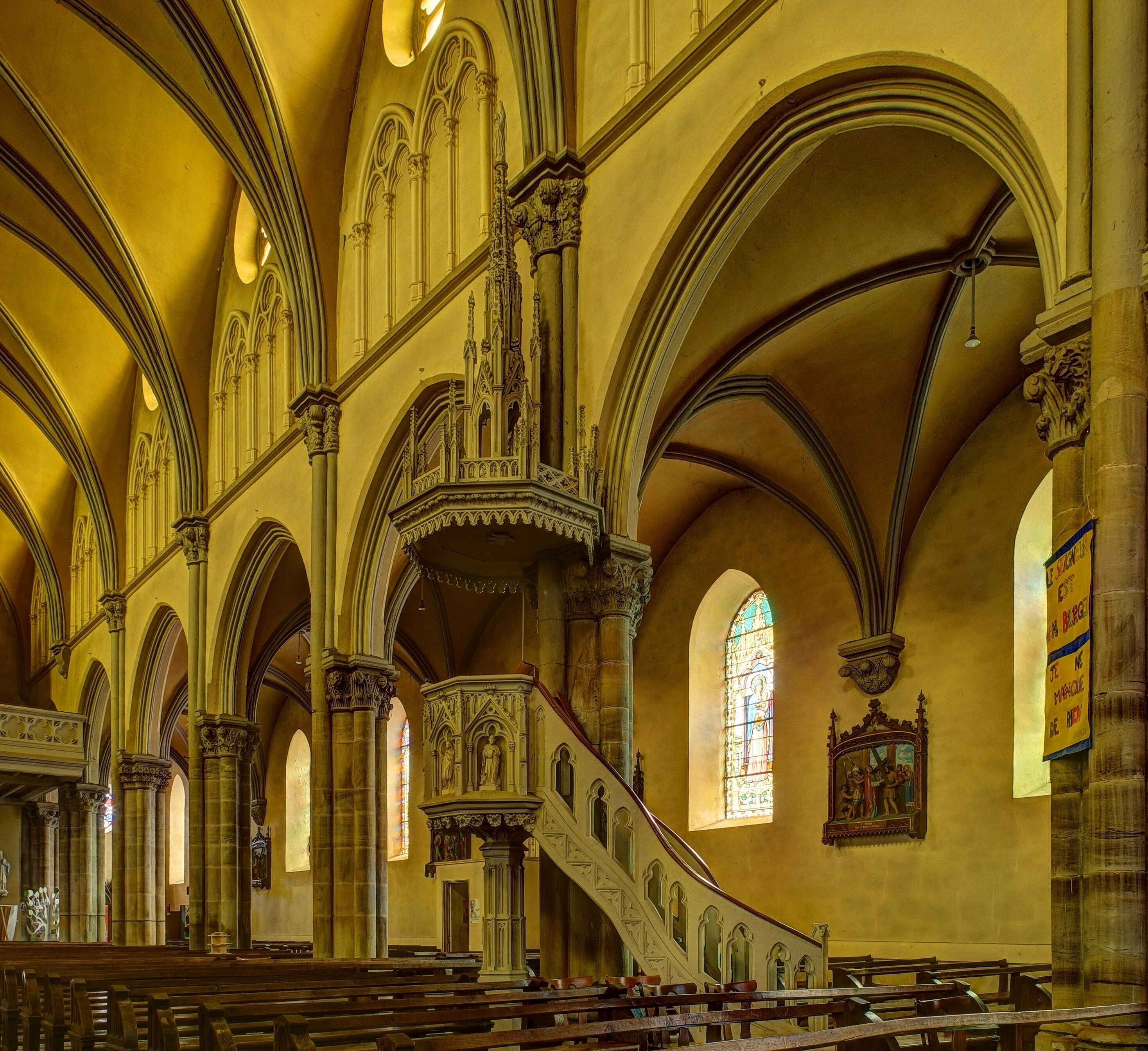 This file was uploaded with Commonist. Église Saint-Jean-Baptiste de Giromagny : la chair (HDR).