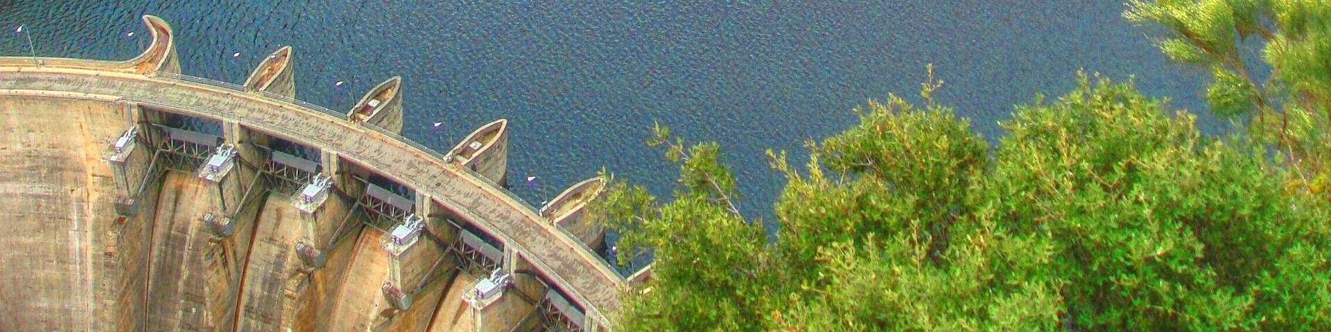 The AldeadĂĄvila Dam, between Spain and Portugal. Watermark has been removed using the GIMP resynthesizer plugin (smart remove).