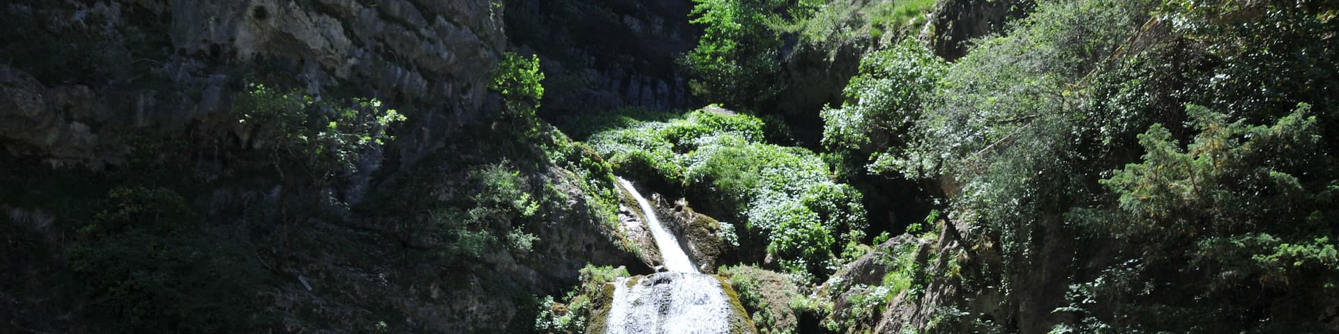 SALTOS DE AGUA DEL RIO MUNDO