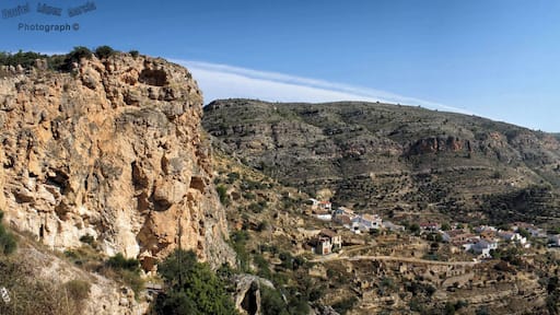 Vista panorรกmica del Embalse del Molinar desde la ermita