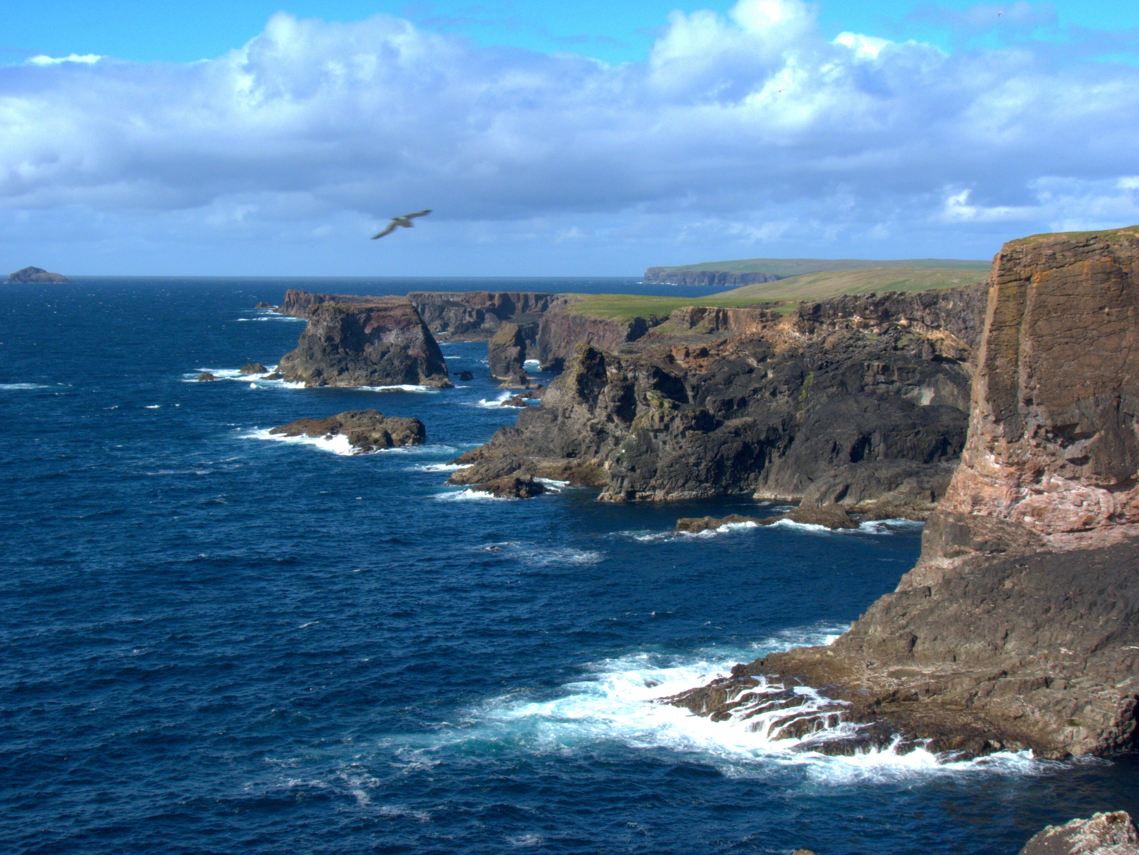 View from the spectacular Eshaness Cliffs. The wind was quite strong, so I kept well away from the edge. Was a challenge keeping still. Thank goodness for Image Stabilisation!