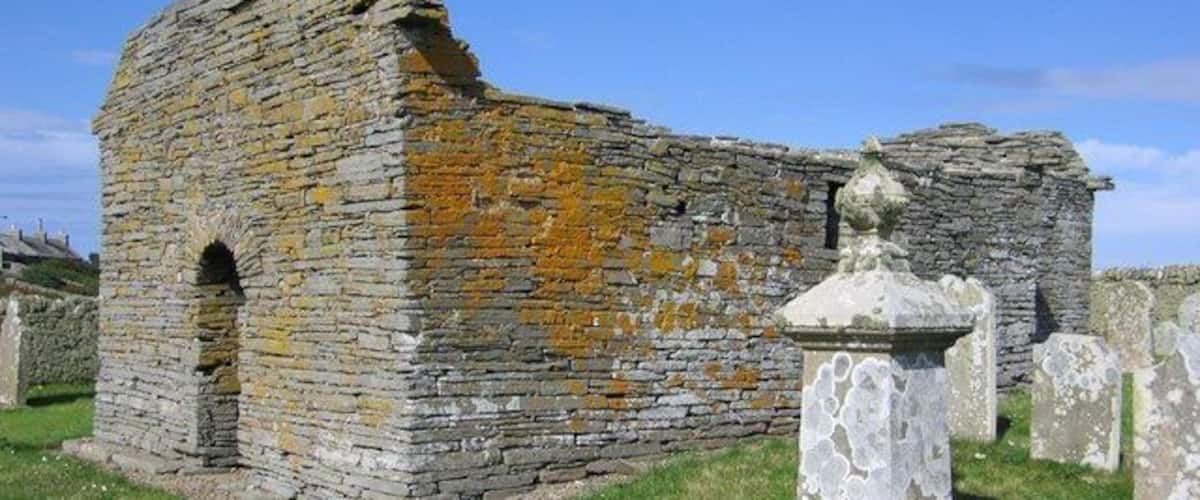 St Mary's Chapel on Wyre. The 12th century St Mary's Chapel below Cubby Roo's Castle and near Bu farm on Wyre. A well preserved chapel and walled graveyard believed to have been founded by either Cubbie Roo or his son Bjarni who was Bishop of Orkney.