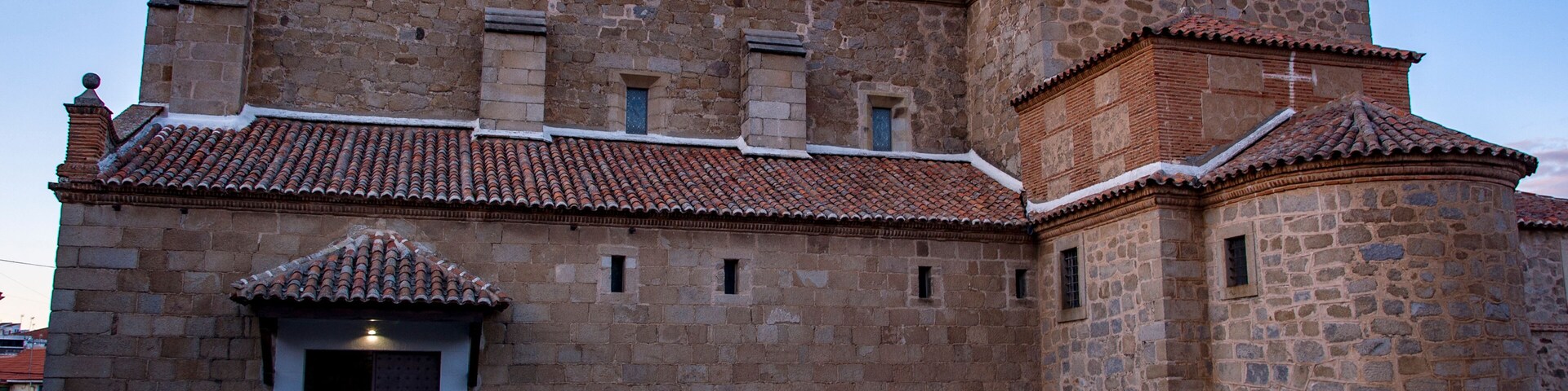 Iglesia San Miguel Arcángel en Navahermosa, Toledo, Castilla la Mancha, España