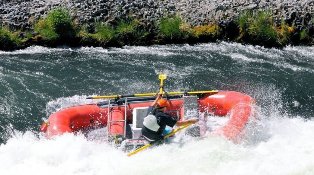 Class IV Deschutes river oregon