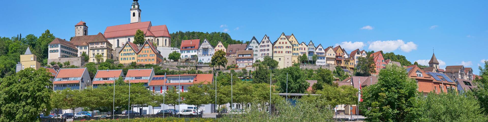 Horb am Neckar, Deutschland - breites Panorama mit Blick auf Stiftskirche und Altstadt