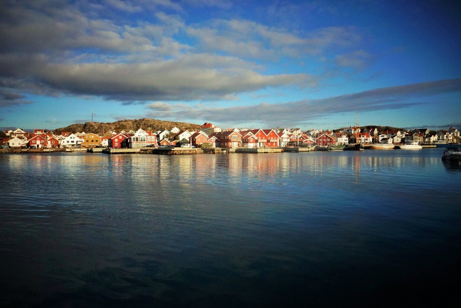 Fishing village on the south west coast of Sweden. Red wooden houses and fishing boats everywhere. #skÀrhann #sweden #scandinavia #sea #fishingvillage