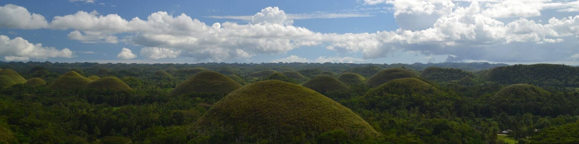 Very cool scenery and clouds today (Jan 29, 2015) in Chocolate Hills on the island of Bohol, Philippines.
#philippines #bohol #sky #scenery