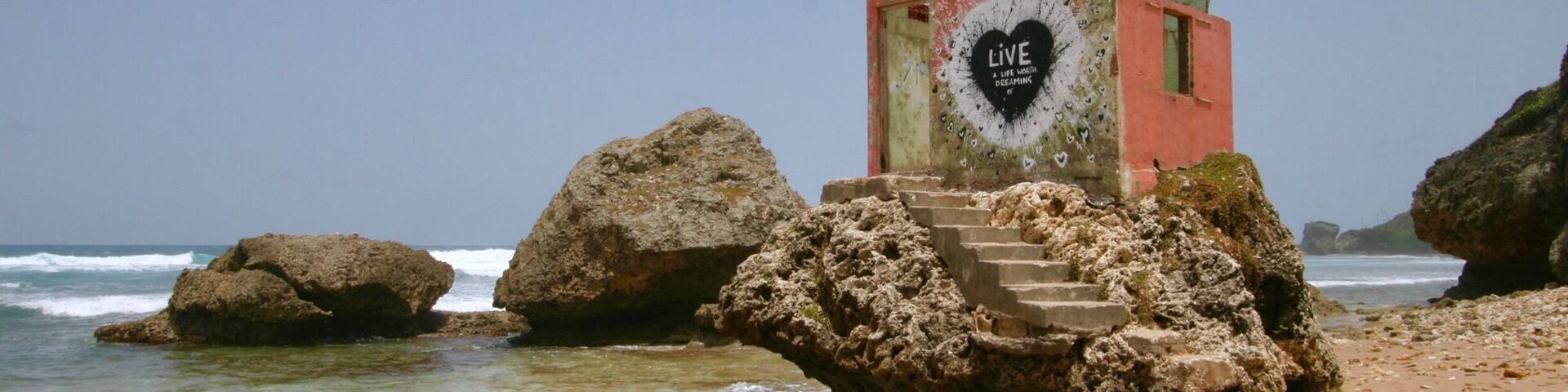 I had found this rock when I left the tour group and walked Bathsheba Beach to the North. The building has been a part of several TV shows and music videos. I believe one of them was The Bold and the Beautiful.
#BeachTips
#LocalSecrets