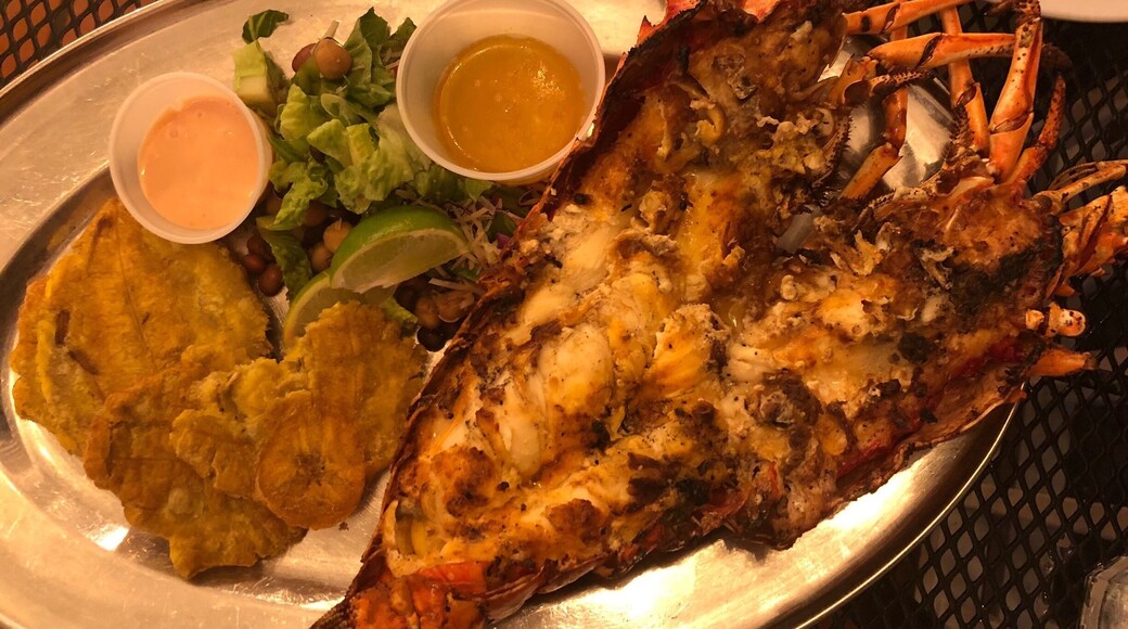 The most delicious Caribbean lobster with tostobes! If you are nearby this is a must go!