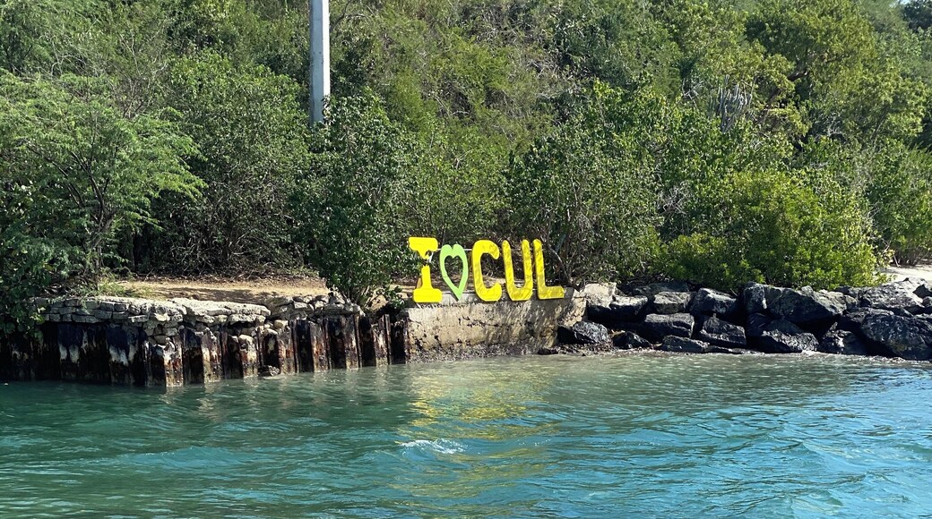 The meet and greet diving spot on the island.