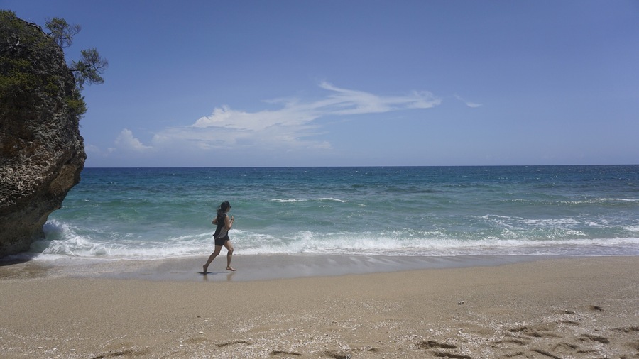 A 20 minute hike over rugged terrain leads you to this isolated pristine beach peppered with huge boulders. Enjoy the 1 mile long shoreline by jogging barefoot 
#LifeAtExpedia