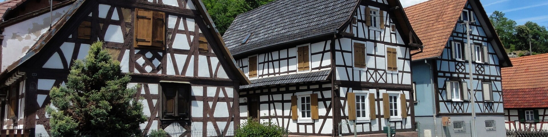 Alsace, Bas-Rhin, Mothern, Fermes, 9, 11 et 13 rue de Lauterbourg.