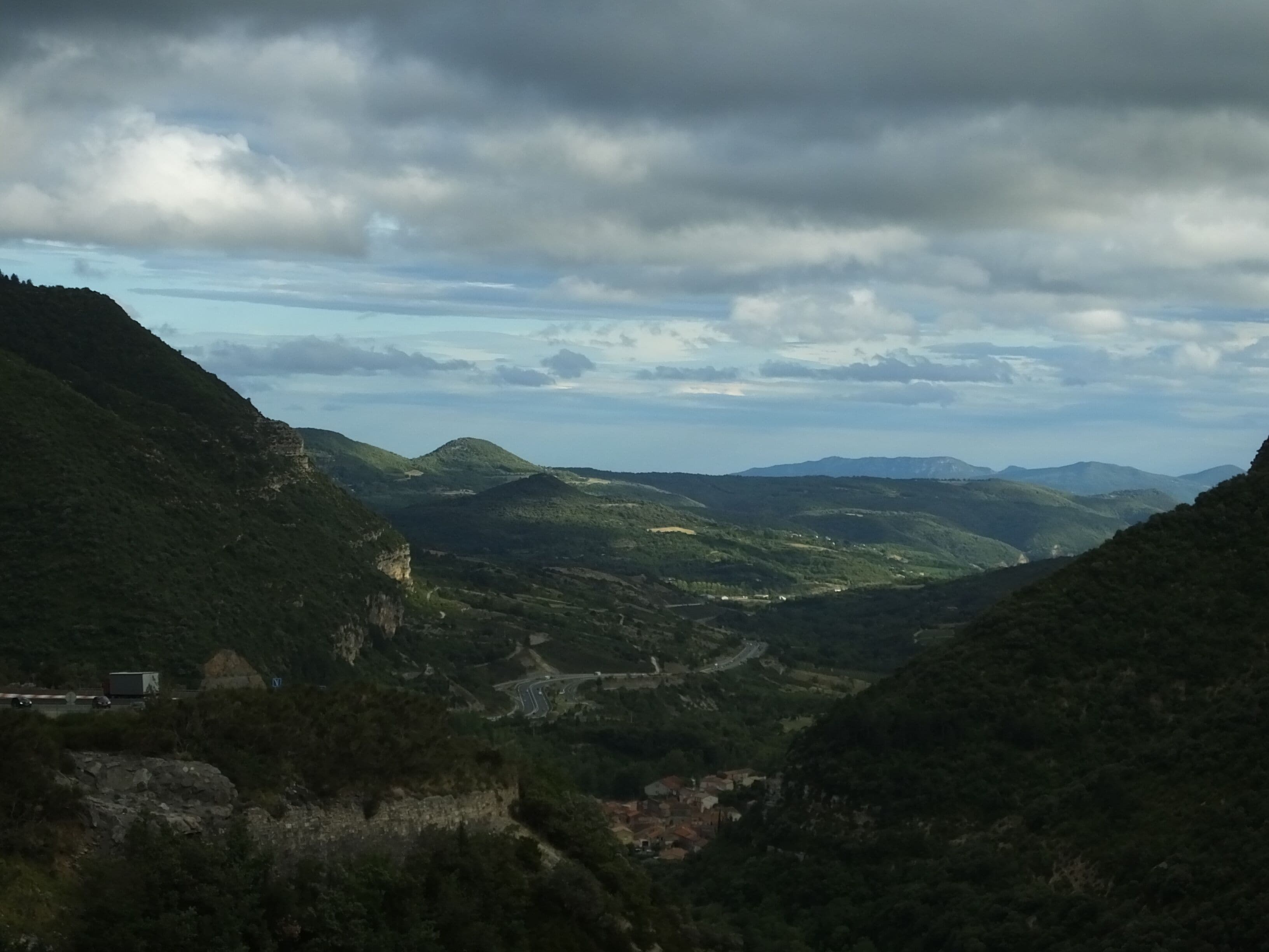 Aire de Belvédère de l' Escalettes, south bound before J51on the A75 autoroute in Hérault. Pégairolles de l'Escalette