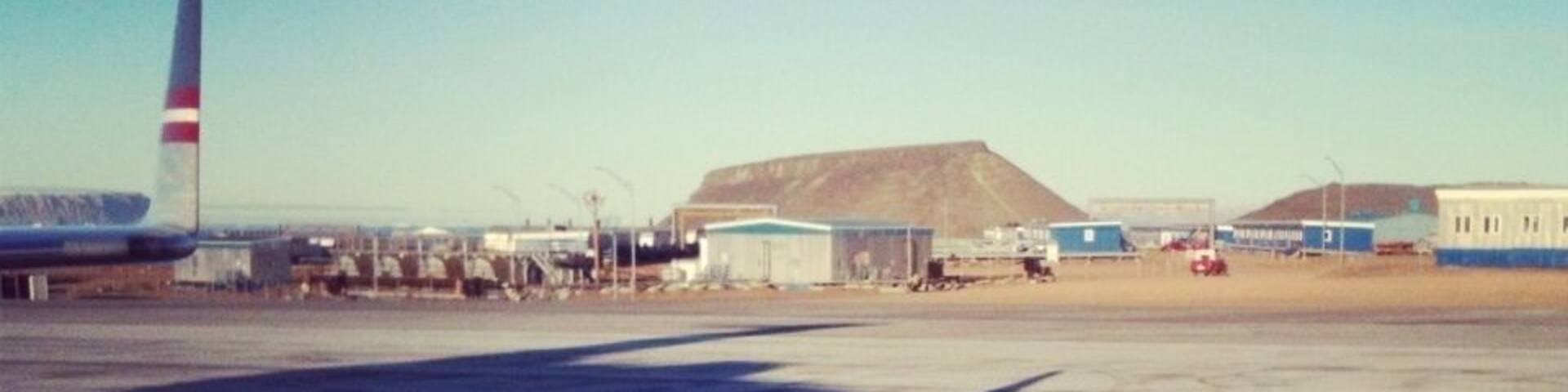 Visiting with old friends at Thule Air Base. Spend an amazing year there. Found my lovely husband there.
It was great seeing it again, even just for a few hours..
This is a rough, naked, beautiful part of the world!! (Sometimes that goes for the people there as well..)