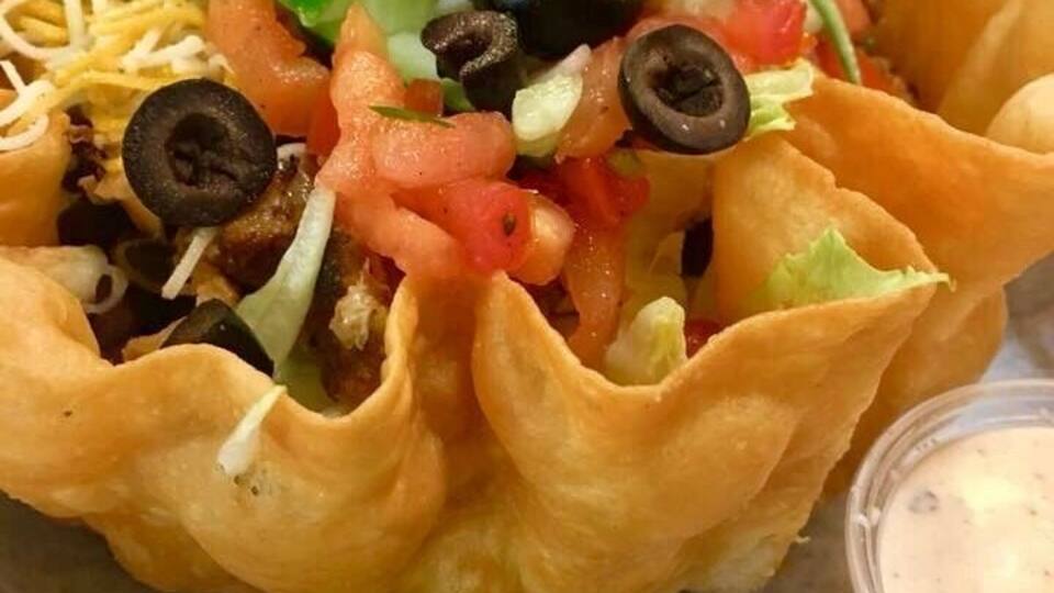 When craving for a light healthy lunch i go for salads at Moes... chopped lettuce, beans, shredded cheese, pico de gallo, cucumbers topped with black olives. #GoodEats photo contest