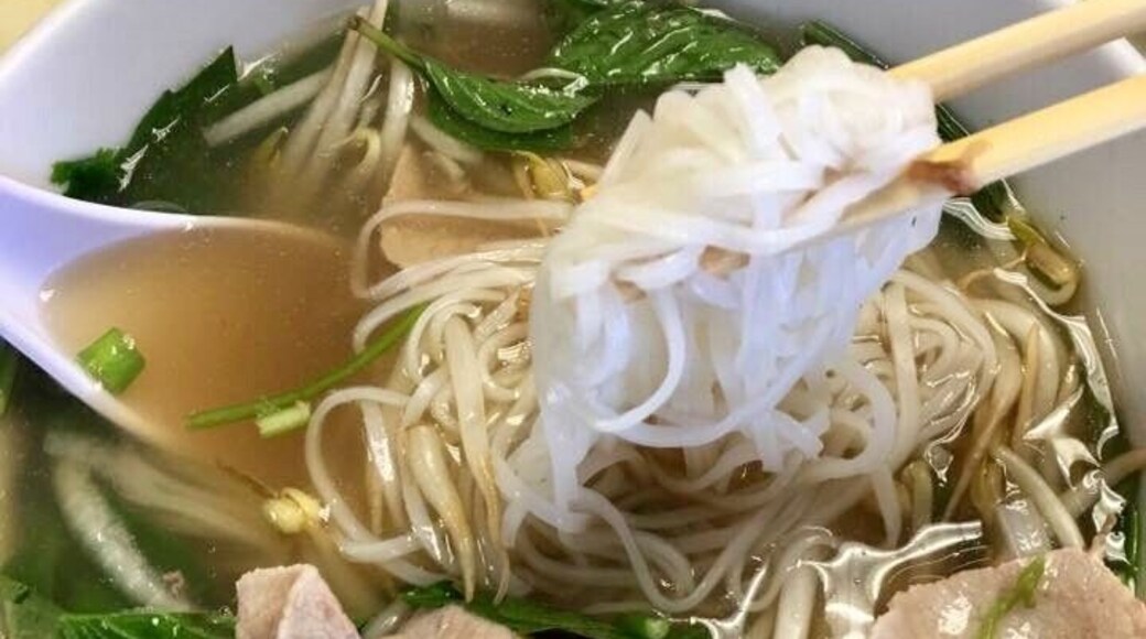 One of my comfort food when not feeling well... a hot soup with veggies and a drop of lemon in it... Pho with special combo of beefs. The place is very accessible, Pho Five-O in Waimalu (Hawaii). #GoodEats photo contest