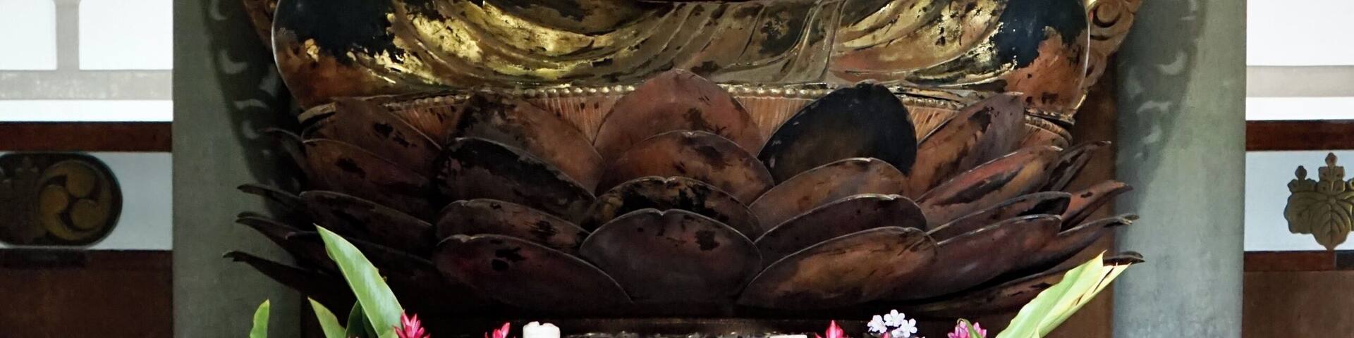The Amida Golden Buddha @ Byodo-in Temple, Oâahu, Hawaii, USA (Sep 2016).