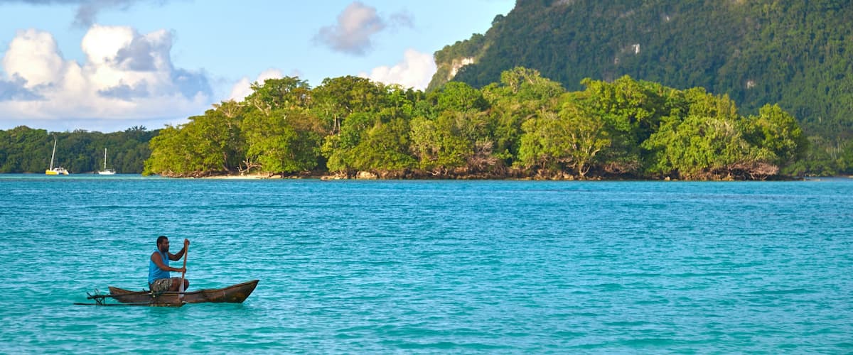 Port Olry showing tropical scenes, general coastal views and kayaking or canoeing