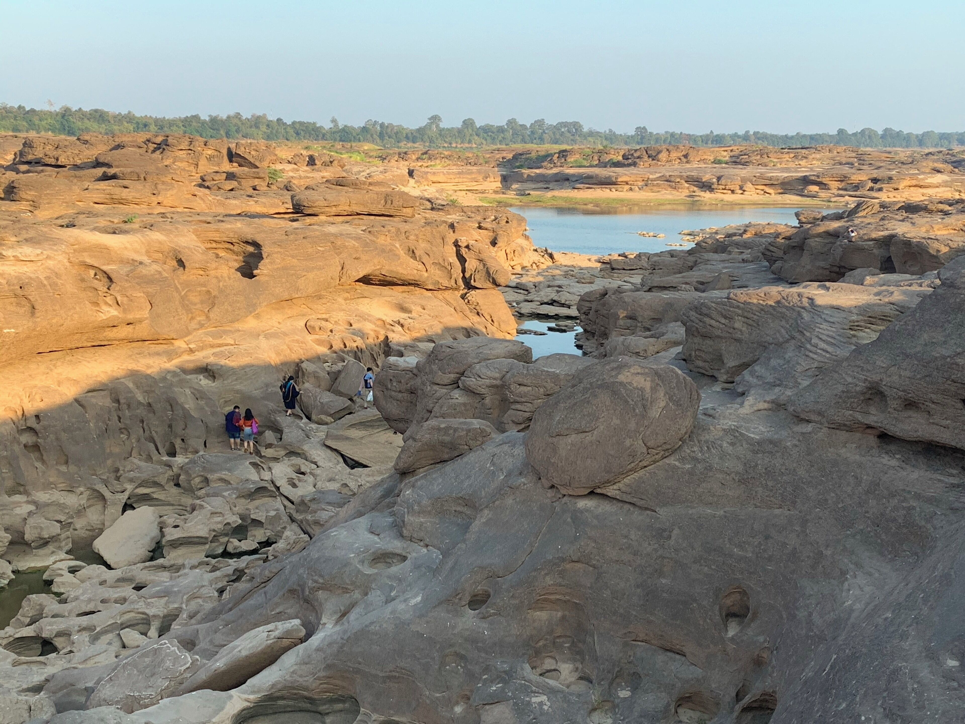 The “3,000 holes” is one of those remarkable but virtually unknown attractions that rural #Thailand 🇹🇭 has tons of. For a country that is so popular with tourists, so much of it remains relatively unexplored!
#LifeAtExpediaGroup
