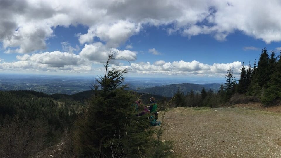 The peak between Point No 1 and No 2 called Hikers Hut has an amazing view. #lifeatexpedia #tigermtn