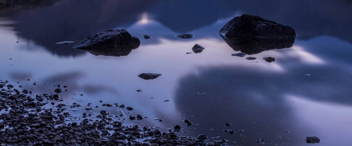 There's nothing here - just a perfect view and at this time in the morning there were no people either. A truly beautiful place to spend some - just don't make it crowded! #BVSBlue