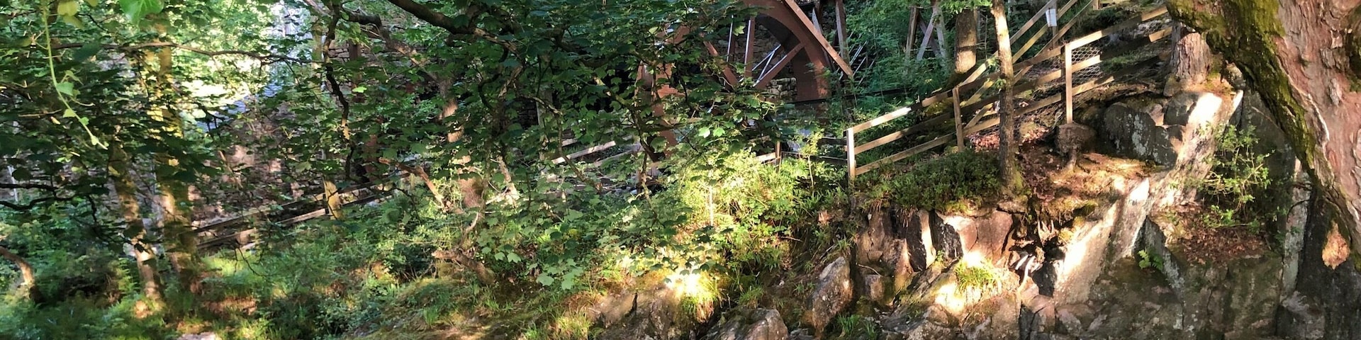 Eskdale walks from Eskdale campsite. A great place to pitch your tent. We took a 3km walk from the campsite, 1 1/2 hr moderate difficulty with a 20 Minute uphill ascent, through mine ruins and taking in a beautiful Tarn at the top.