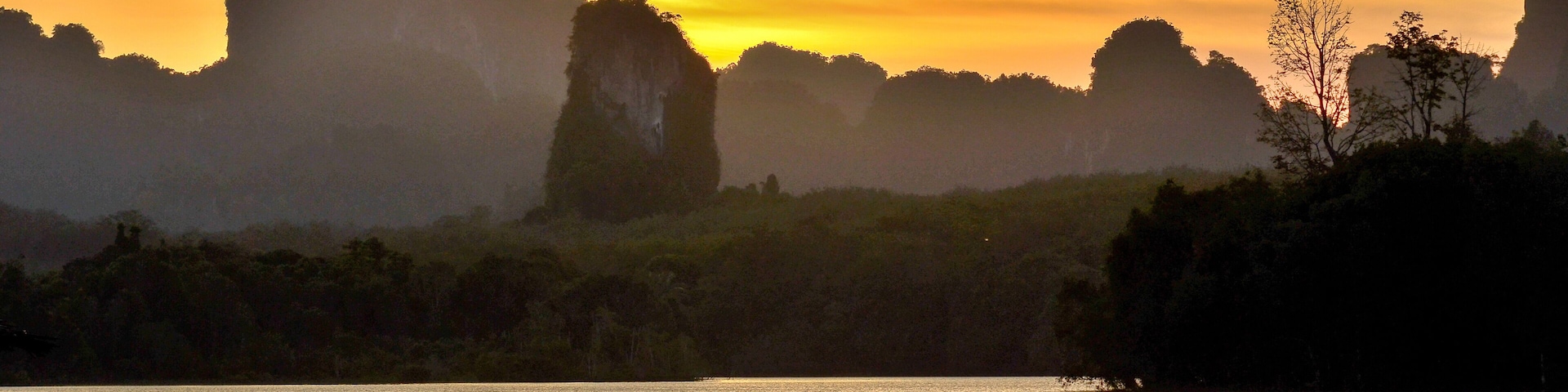 Beautiful view of Tha Sala Lake in a morning